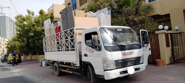 1 Ton 3 Ton Pickup for Rent Dubai